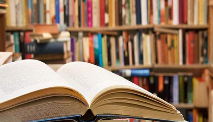 بازگشایی نمایشگاه کتاب در شهرستان زرند