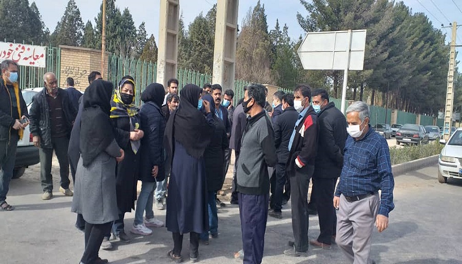 تجمع مردم شهرک گلستان به دلیل قطعی آب توسط مسئولان